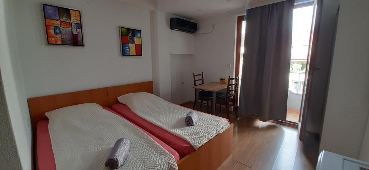 Apartment Riki 3 Near Bus Station Охрид Екстер'єр фото